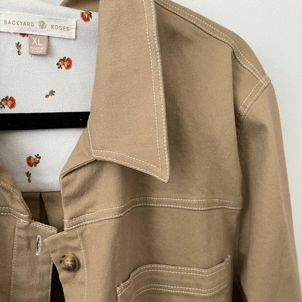 BACKYARD ROSES TAN SHACKET - Picture 4 of 4